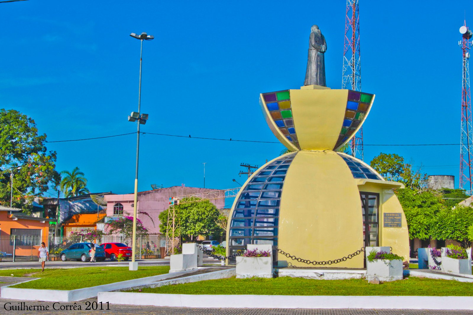 Memorial_Frei_Hermes_Em_Capanema_-_panoramio